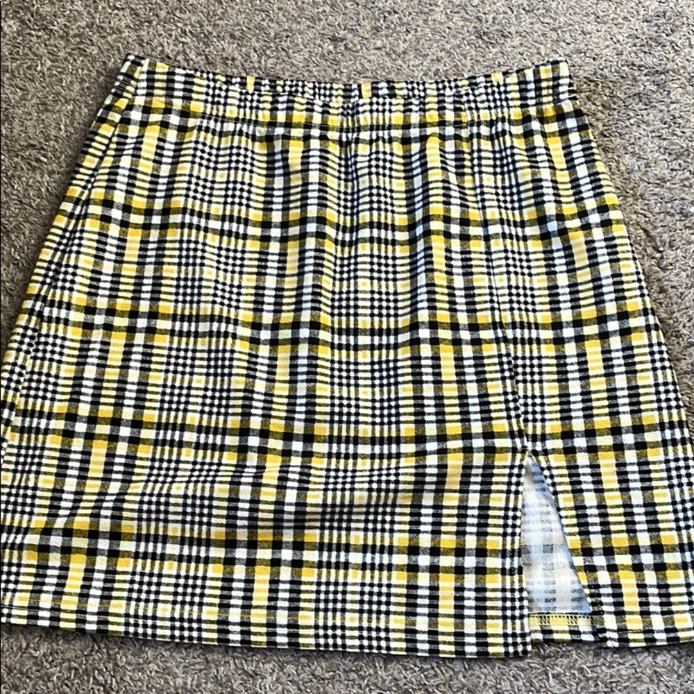 SHEIN yellow mini skirt